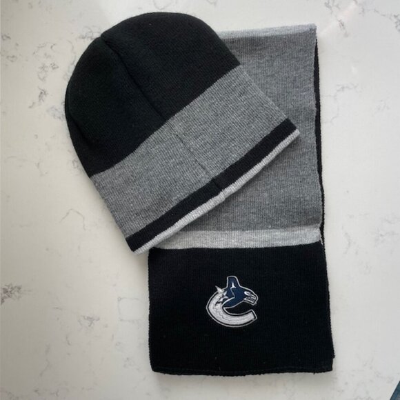 NHL Vancouver Canuck Logo Acrylic Knit Toque + Scarf Set (2 pce) Blk Gray OS - Picture 3 of 8